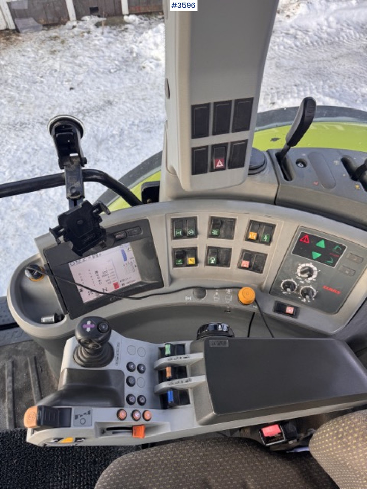 Traktor 2009 Claas Axion 830