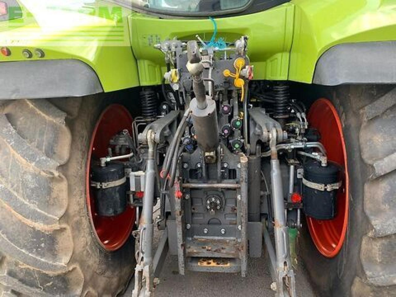 Traktor CLAAS arion 650 cebis hexa mit fronthydraulik + zapfwe