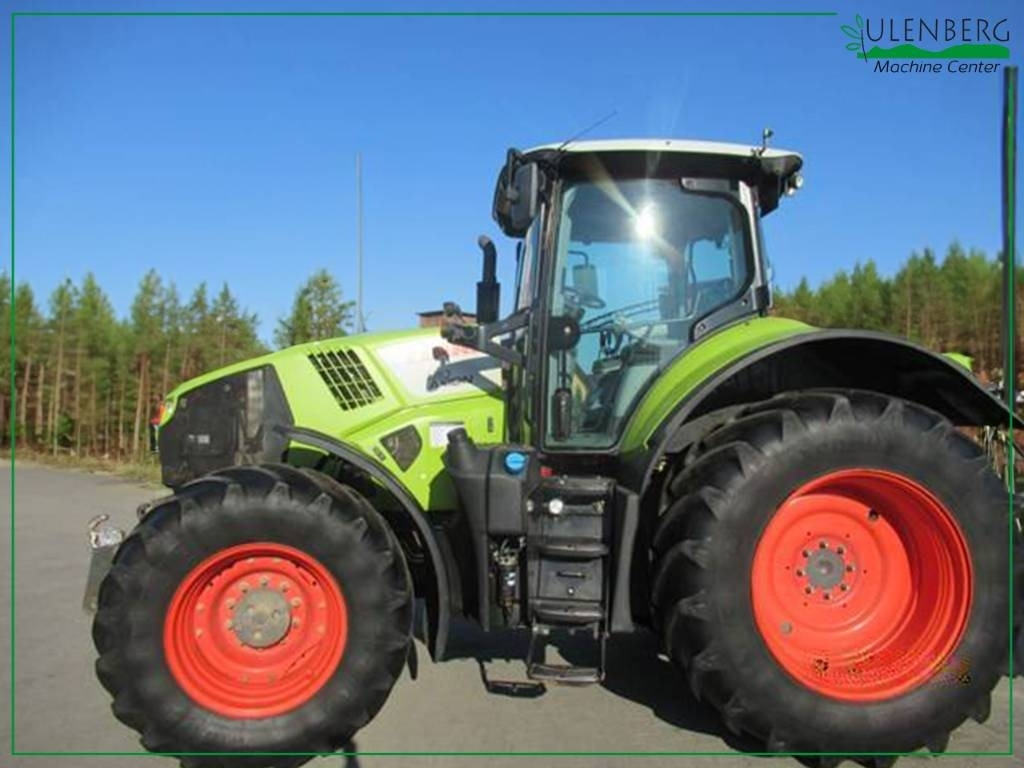 Traktor Claas Axion 810