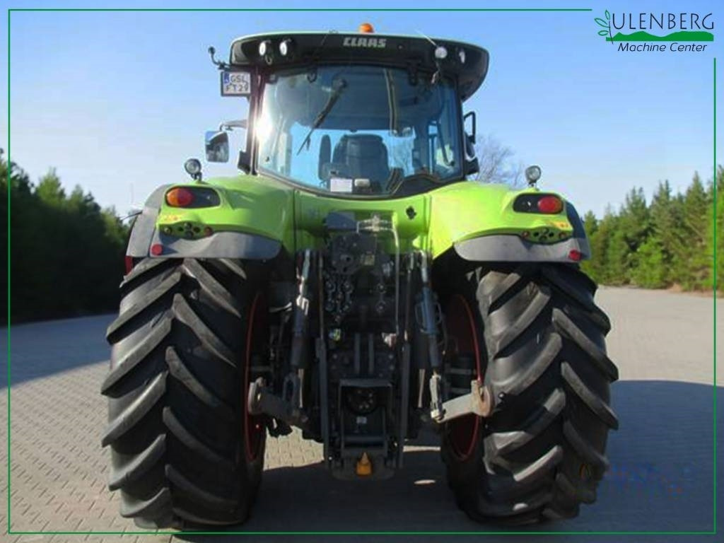 Traktor Claas Axion 810